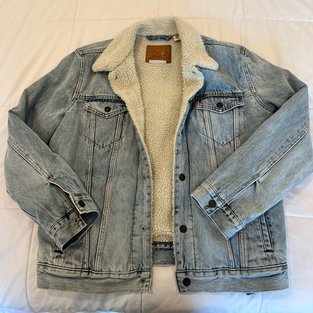Levi’s Sherpa jean jacket